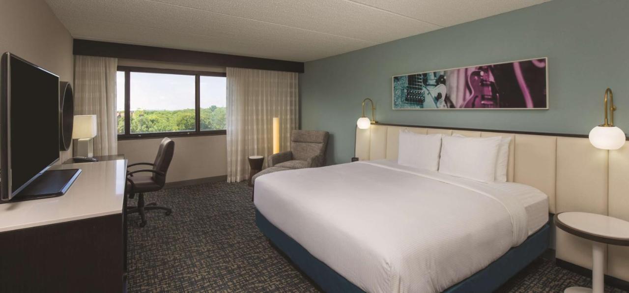 Doubletree By Hilton Northwest - Arboretum Hotel