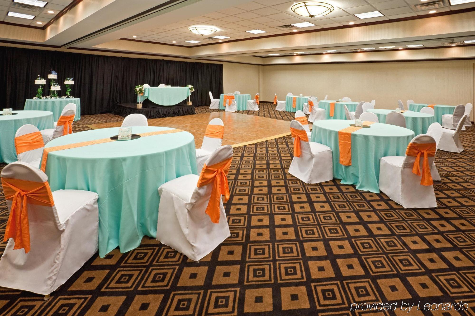Doubletree By Hilton Northwest - Arboretum 4*