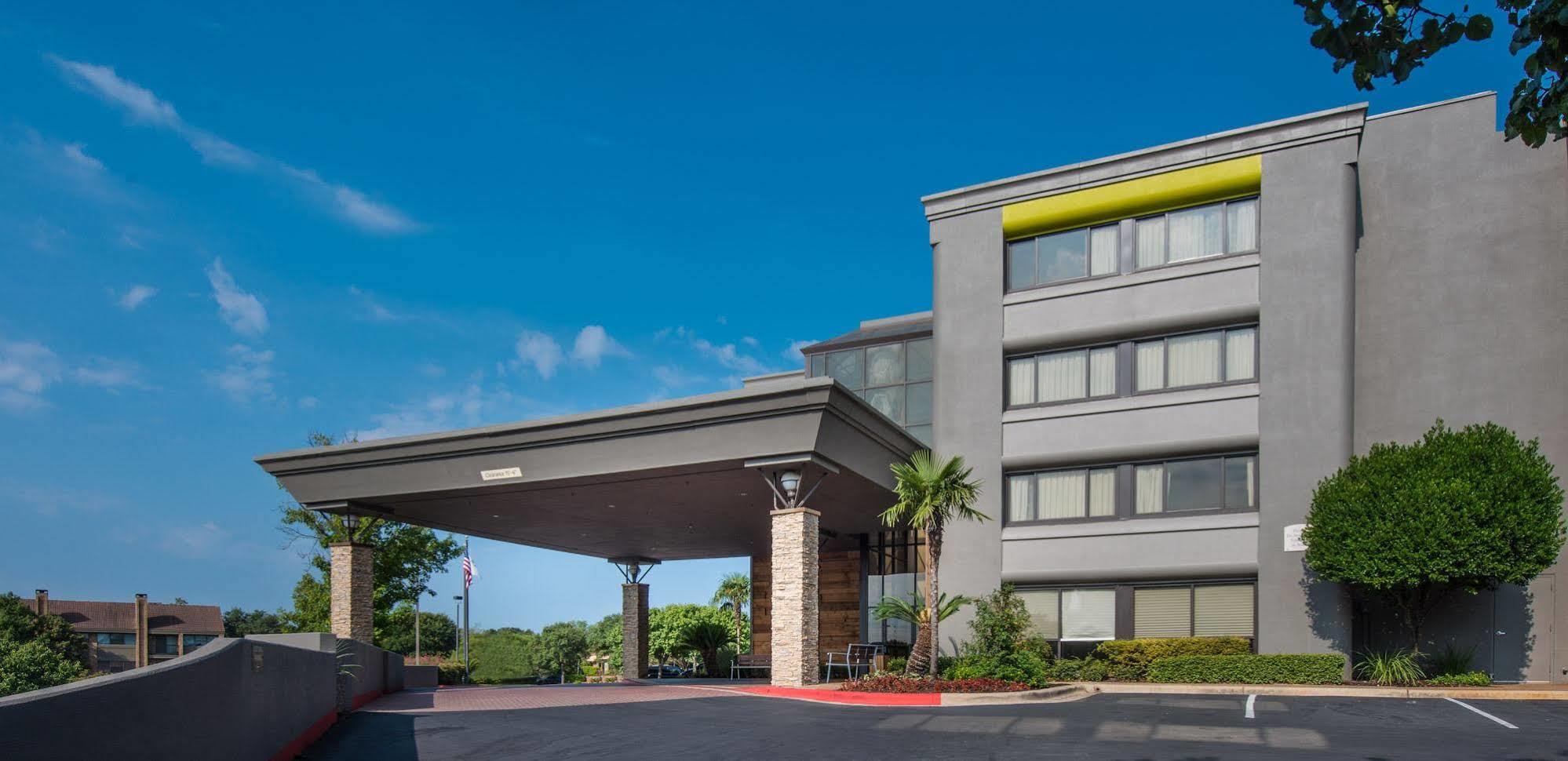 Hotel Doubletree By Hilton Northwest - Arboretum 4*