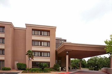 Doubletree By Hilton Northwest - Arboretum