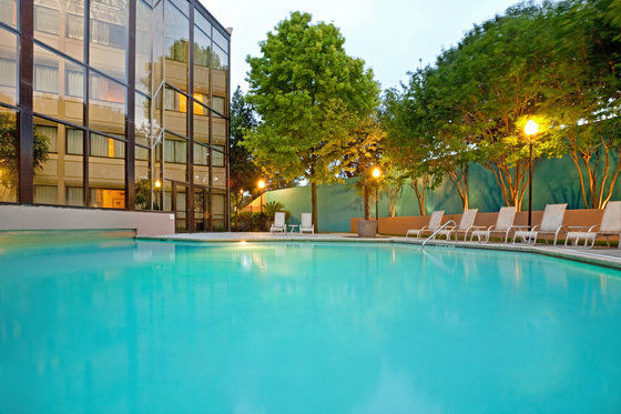 Hotel Doubletree By Hilton Northwest - Arboretum